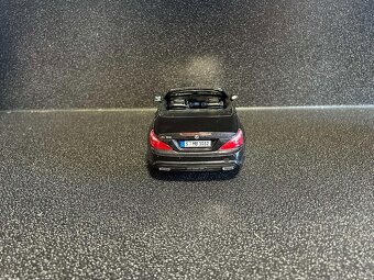 Mercedes Benz SL 500 R231 1:18 - 5