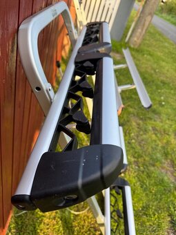 Originální nosič lyží a snowboardů jeep wrangler jk - 5