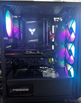 Herní počítač (SAPPHIRE PULSE AMD Radeon RX 7600) - 5