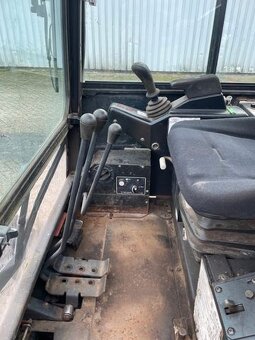 Bobcat 320 - 5