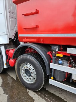 Mercedes-Benz Arocs 8x4 - 5
