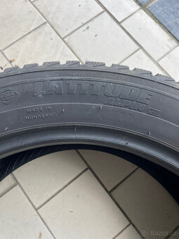 Prodám zimní pneu 235/50 R19 Michelin - 5