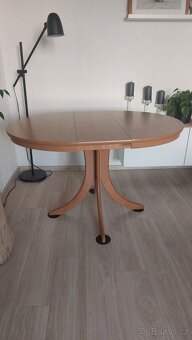 Jídelní stůl - 5