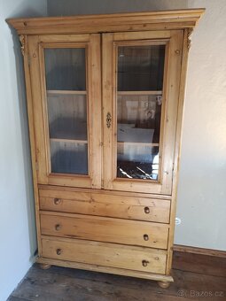 Starožitná skříň - 5