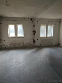 Pronájem skladových prostor, parkovacích stání - 5