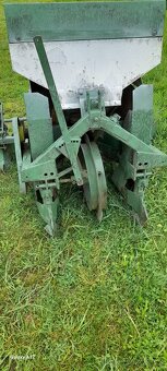 Sazec brambor za malotraktor - 5
