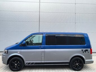 VW Multivan T5 2.0 TDI 103kW BICOLOR CarPlay,7 MÍST,MLHOVKY - 5