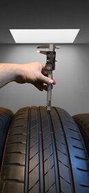 235/55/18 Bridgestone - letní - na dobírku - 5