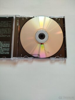 CD Precedens 30 let best of (Basiková, Kolář, Sahara, Němec) - 5