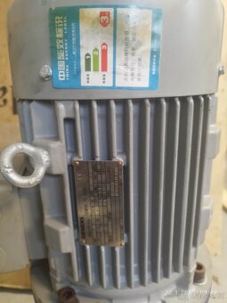 Elektromotor 4Kw s převodovkou - 5