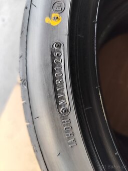 pneu 255/40 ZR20 Falken - 5