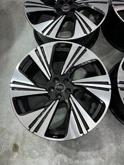 Audi q7,q8, etron r22 - 5