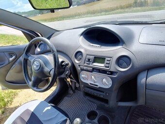 Toyota Yaris 1.4D - 5