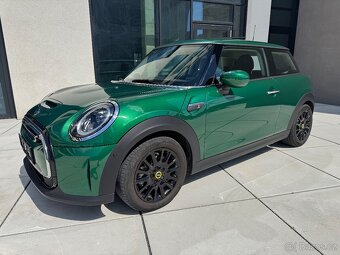 MINI COOPER SE 135KW PANORAMA 1 MAJITEL - 5