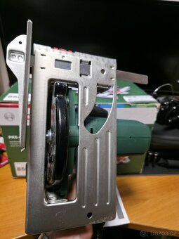 BOSCH Okružní pila PKS 40 + 2 kotouče - 5