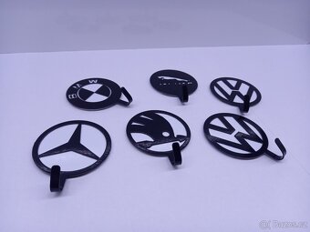 Mini věšáčky s logem 5cm - 5