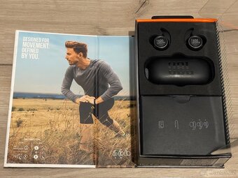 JBL Reflect Mini NC – zánovní bezdrátová sluchátka - 5