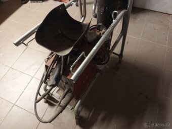 Svářečka CO2 stará poctivá klasika 220V - 5