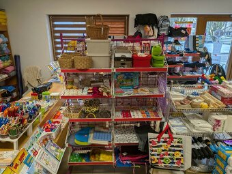 Kovový regál s košíky - 5