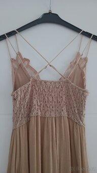 Letní hnědé šaty - 5