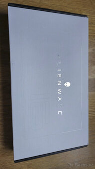 Dell Alienware m16 R2 - 5