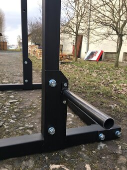 Posilovací stojan / stojan na dřepy - 5