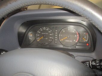 Toyota Land Cruiser - 5
