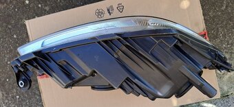 Přední levý reflektor na Škoda Fabia 2 - 5