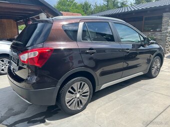 SUZUKI SX4 S-Cross 1,6i 88KW 1 MAJITEL KŮŽE PANORAMA VYHŘ.SE - 5