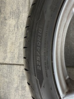 PRODÁM - SADA LITÝCH KOL 225 / 40 R18 92 W Hankook - 5