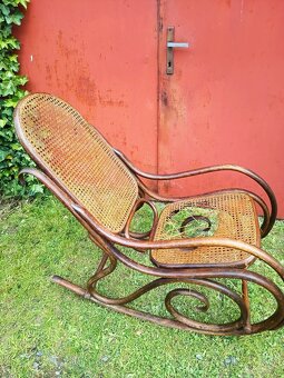 Prodám starožitné houpací křeslo Thonet - 5