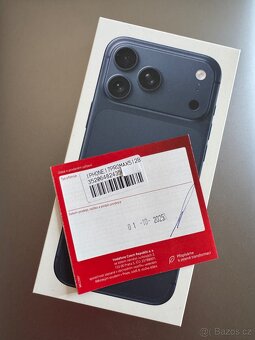 Apple iPhone 17 Pro Max 512GB tmavě modrý - 5