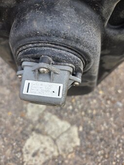 AD Blue nádrž + čerpadlo Mitsubishi Fuso Canter - 5