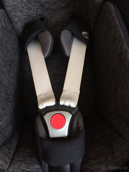 Maxi-Cosi Pebble Pro i-Size Essential Black - 5