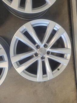 Prodám originální sadu alu disků 5x112 r19 66,6 AUDI - 5