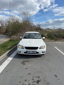 LEXUS IS200 114KW - 5