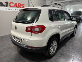 Volkswagen Tiguan 2,0 TSI DSG 4MOTION VÝHŘEV - 5