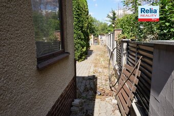 Prodej řadového patrového domu se zahradou, Dobřejovice u Pr - 5