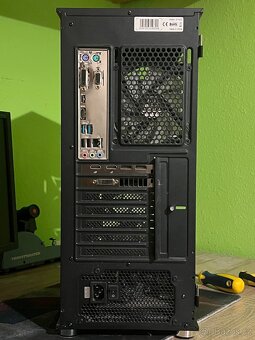 Herní PC, I5-9400, RX580, 16GB RAM, SSD M2, HDD 1TB - 5