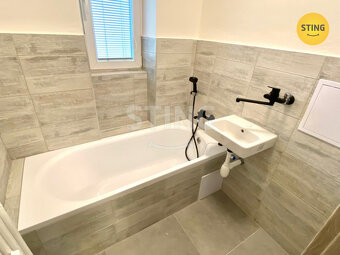 Pronájem bytu 1+kk Na Rybníčku, 134021 - 5