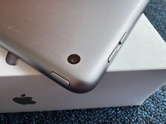 Apple iPad Wi-Fi 32 GB Space Gray - 5