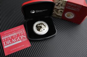 1 oz Rok Draka 2012 zlacený reliéf stříbrná mince - 5
