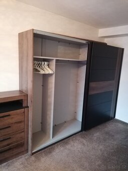 Ložnice BELLEVUE,sconto, šatní skříň,komoda,postel - 5