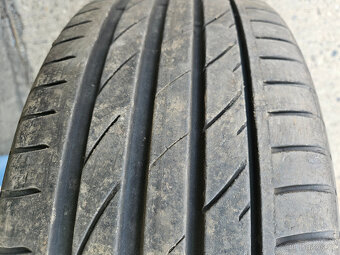 225/45R18 95Y XL Maxxis - 5