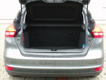 Ford Focus 1,6 16V hatch. parksenzory,BT,nové rozvody - 5