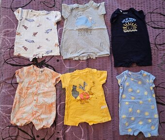 Oblečení po synovi 62 až 74. Celkem 220ks, cena kus 5,50kč. - 5