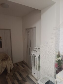 Pronájem bytu 3+1 Hradec Králové - 5