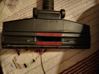 NOVÝ sáčkový vysavač Bosch, malý a lehký - 5