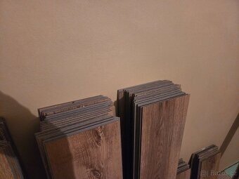 Plovoucí podlaha a lišty - 5