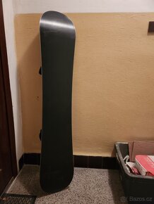 Prodám úplně nový snowboard TRANS 155cm dlouhý. - 5